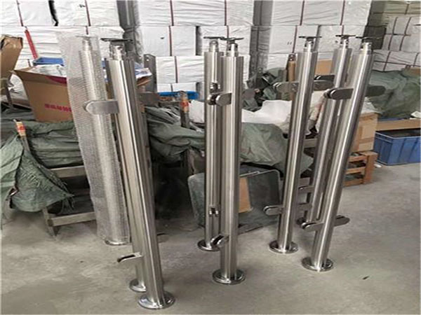 不銹鋼護欄立柱